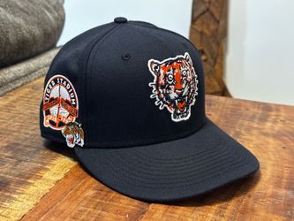 Detroit Tigers Fitted Hat (Glow in the Dark) 7 1/8