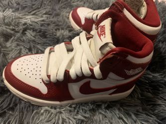 Jordan 1 Retro High OG