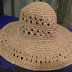 Woman’s Straw Brim Hat