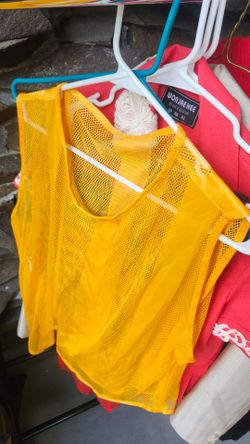 free Practice team vests 6