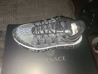 Versage Sneakers 
