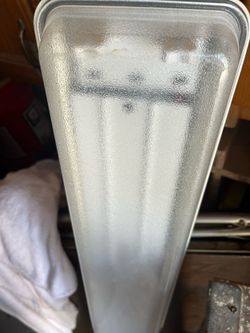 4 ft fluorescent fixture