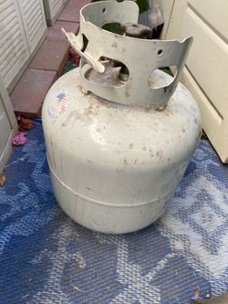 Full propane tank