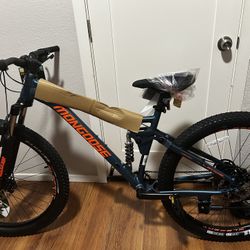 Mongoose Ledge Mountain Bike 27.5