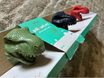 Dino hook rack
