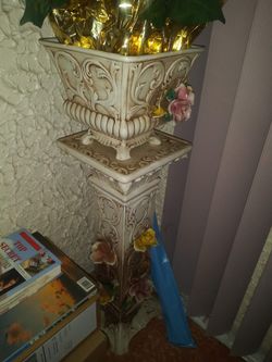 Ceramic Planter Stands with Pots