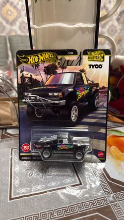 Hot Wheels Premium Boulevard Datsun King Cab TYCO