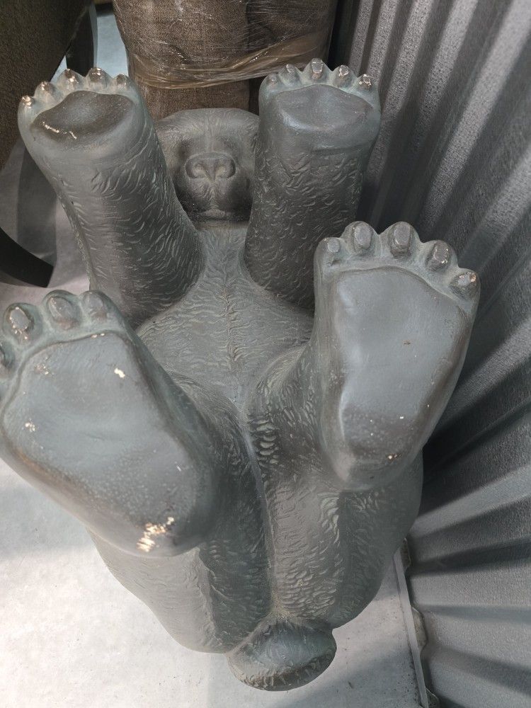 ANTIQUE 1970S BEAR TABLE HOLDER