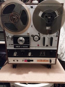 AKAI X1800SD