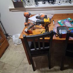 2 Ridgid Drills 1 Impact 1 Battery 1 Dewalt Drill 1 Battery All 4 For 160 Cash