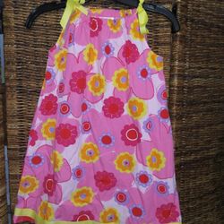 Hanna Anderson Pillowcase Sundress, Pink Print, Yellow Ribbon Trim Size 130/8

Excellent Condition!!

**Bundle and save with combined shipping**

