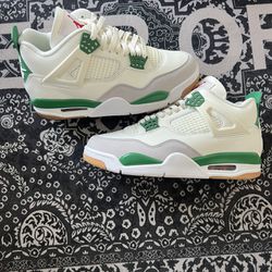 Jordan 4 Retro “Pine Green” for sell! 🚨