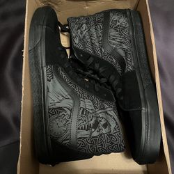 Vans Sk8-Hi Raven Skull Black/Black Suede Sneakers Mens 13.0 BRAND NEW
