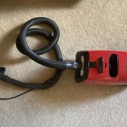 Dirt Devil Vacuum