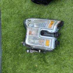 2015-2017 Ford F150 Passenger Side Headlight OEM