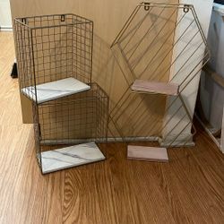 Decorative Shelf’s