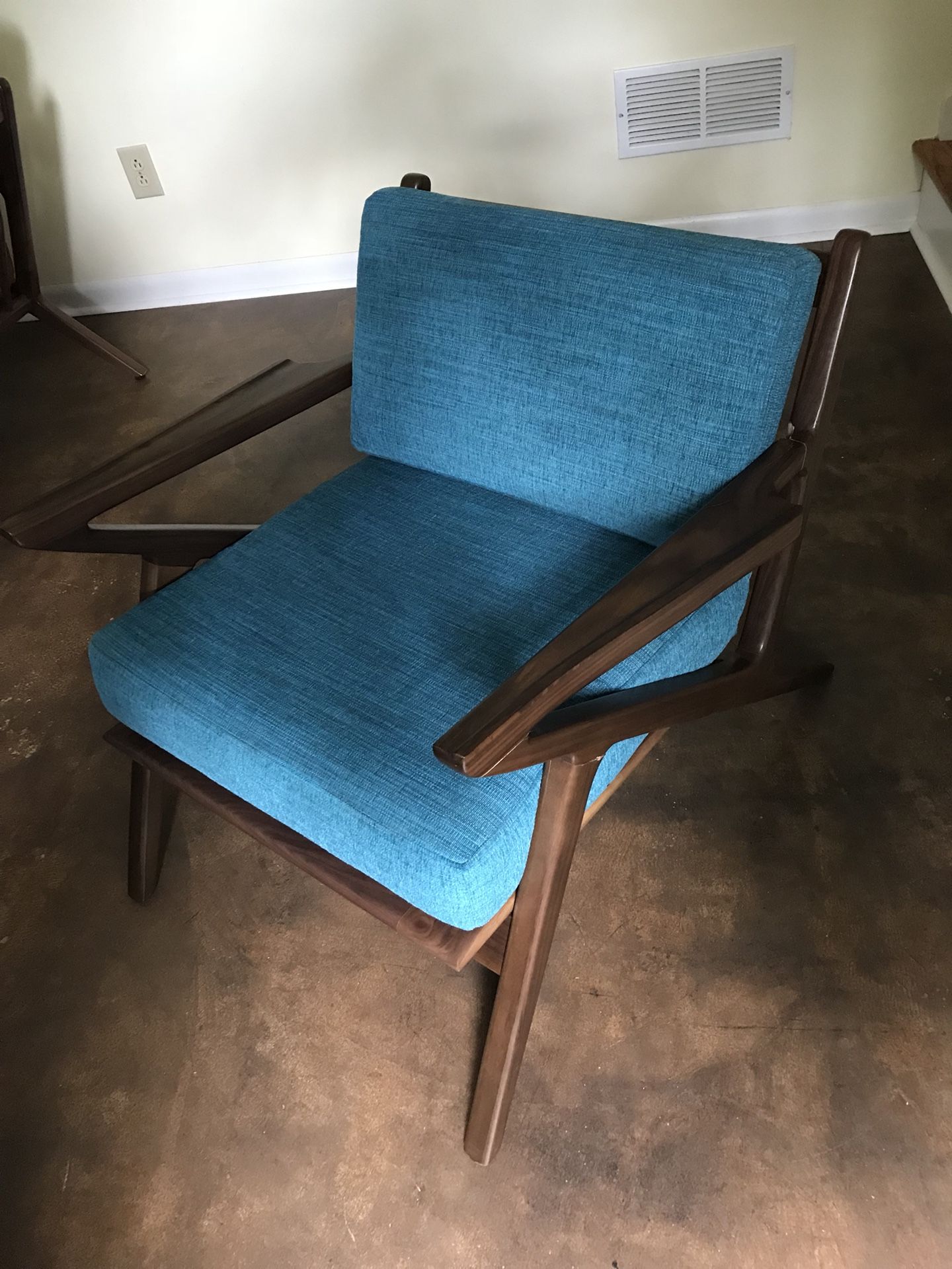 Joybird Soto Apartment Chair Retail 600$ Mid Century MCM Real Wood