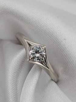 ✨ White Gold Lab-Created Diamond Ring ✨
