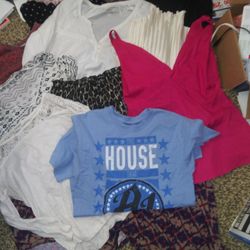 
Women's XS Small Clothes 11Pc Lot Bargain Box Bundle Dress T-Shirt Cami Blouse

Lot includes t-shirt, camisole, blouses and dresses