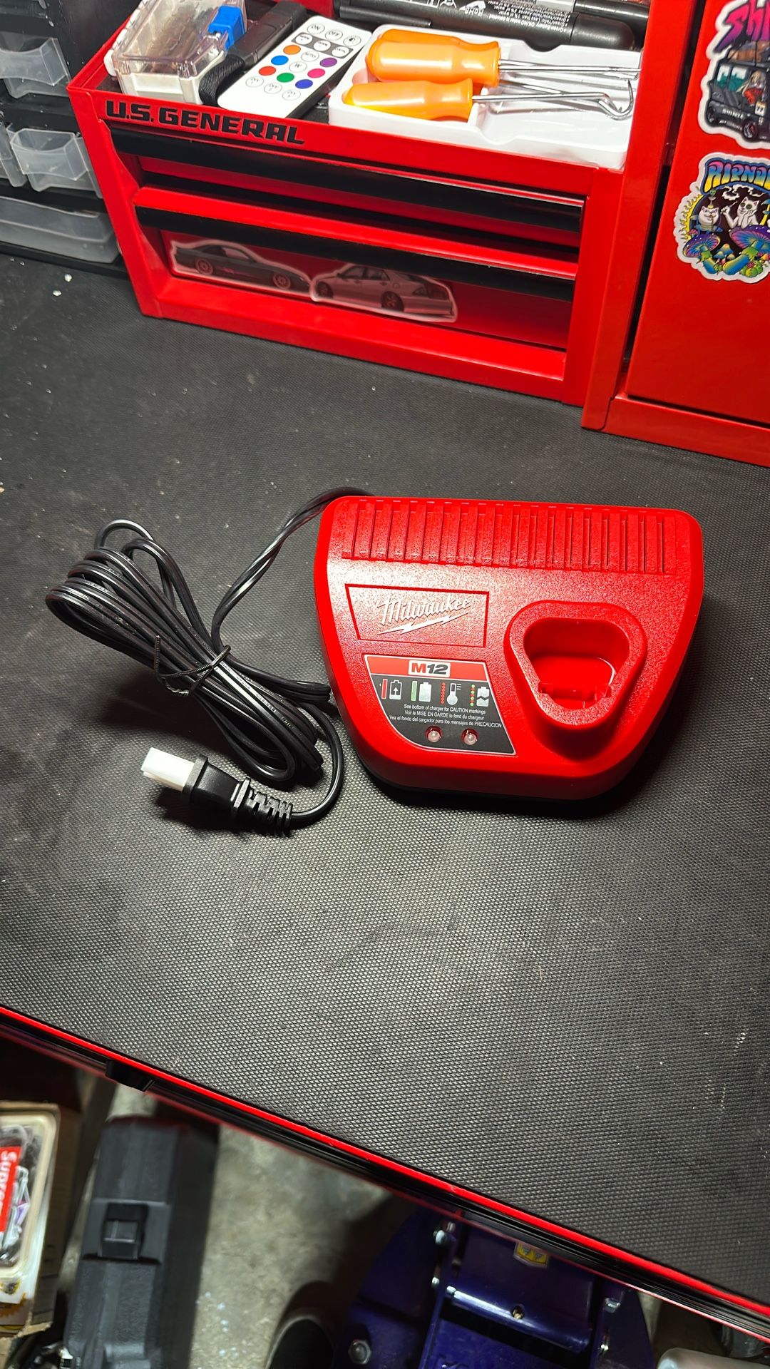 Milwaukee M12 Charger
