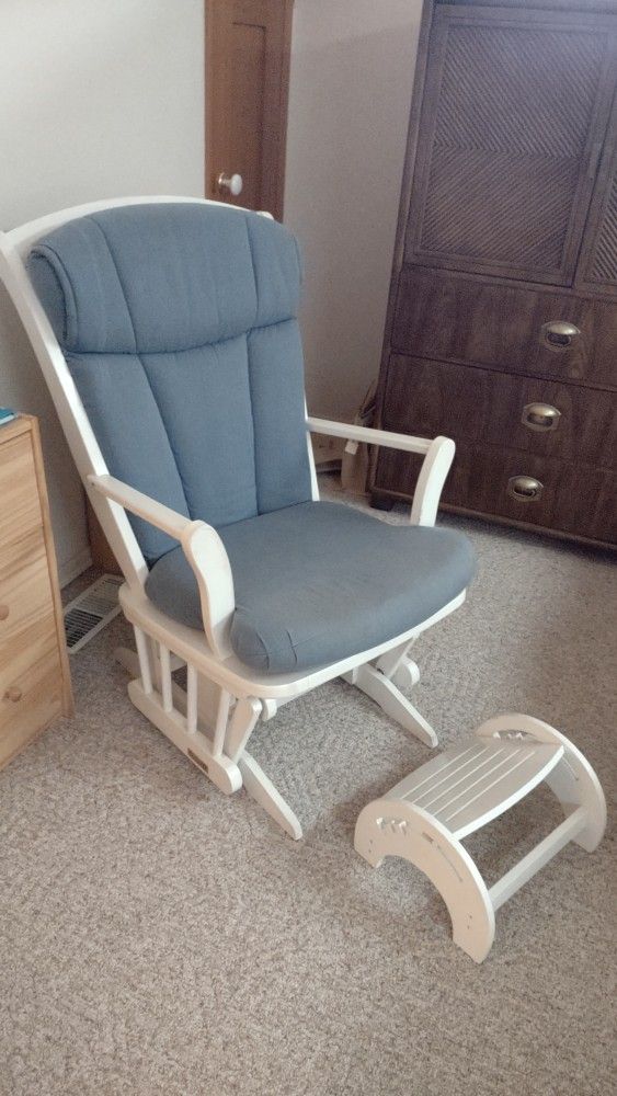 Rocking Chair With Foot Stool