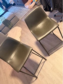 Free Bar Stools