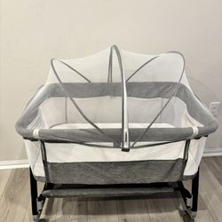 4 In 1 Baby Bassinet Bed Side Sleeper 