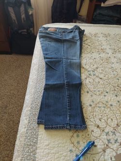 Levi's