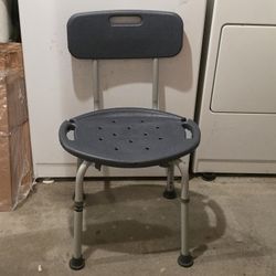 Bath or Shower Chair With Back - $25 (SE Portland)