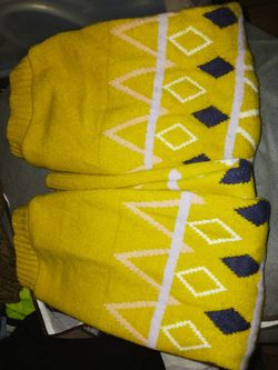 15.00 Each XXL Beautiful Winter Sweaters (2) For Larger Dogs.