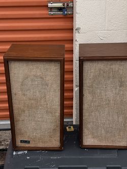Vintage KLH Model Twenty 4-Ohm Speakers – Pair