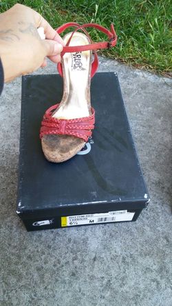 Carlos Santana Red Wedges size 6.5