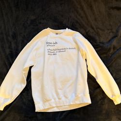 Free-Ish Long Sleeve Pullover Sweatshirt