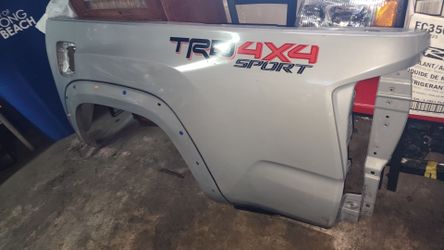 2016-2023 TOYOTA TACOMA LEFT BED SKIN