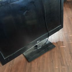 $110 Tv (broken Stand)