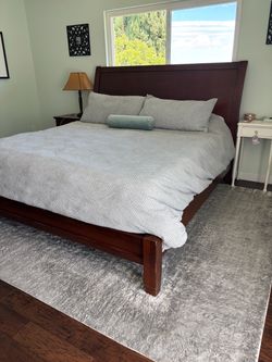 Pottery Barn Sleigh King Bed Frame