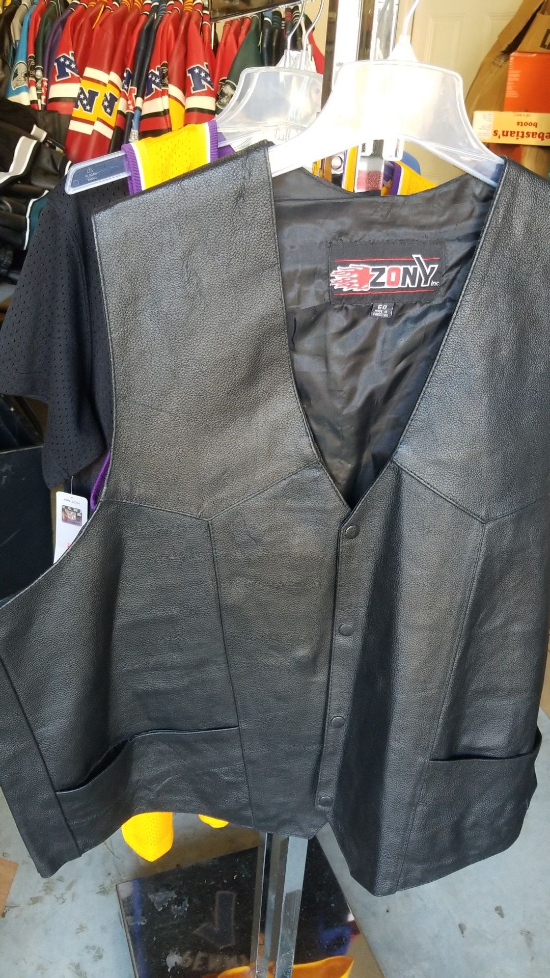 Leather vest size. 60. & 62. 2xl or 3xl & 5XL