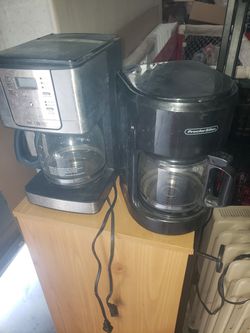 Coffee makers / two different coffee pots