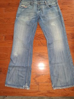 Diesel Men's Distressed Light Wash Jeans 38×32