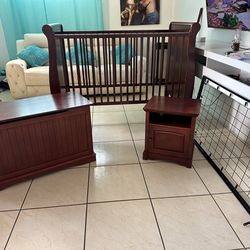 Baby crib set