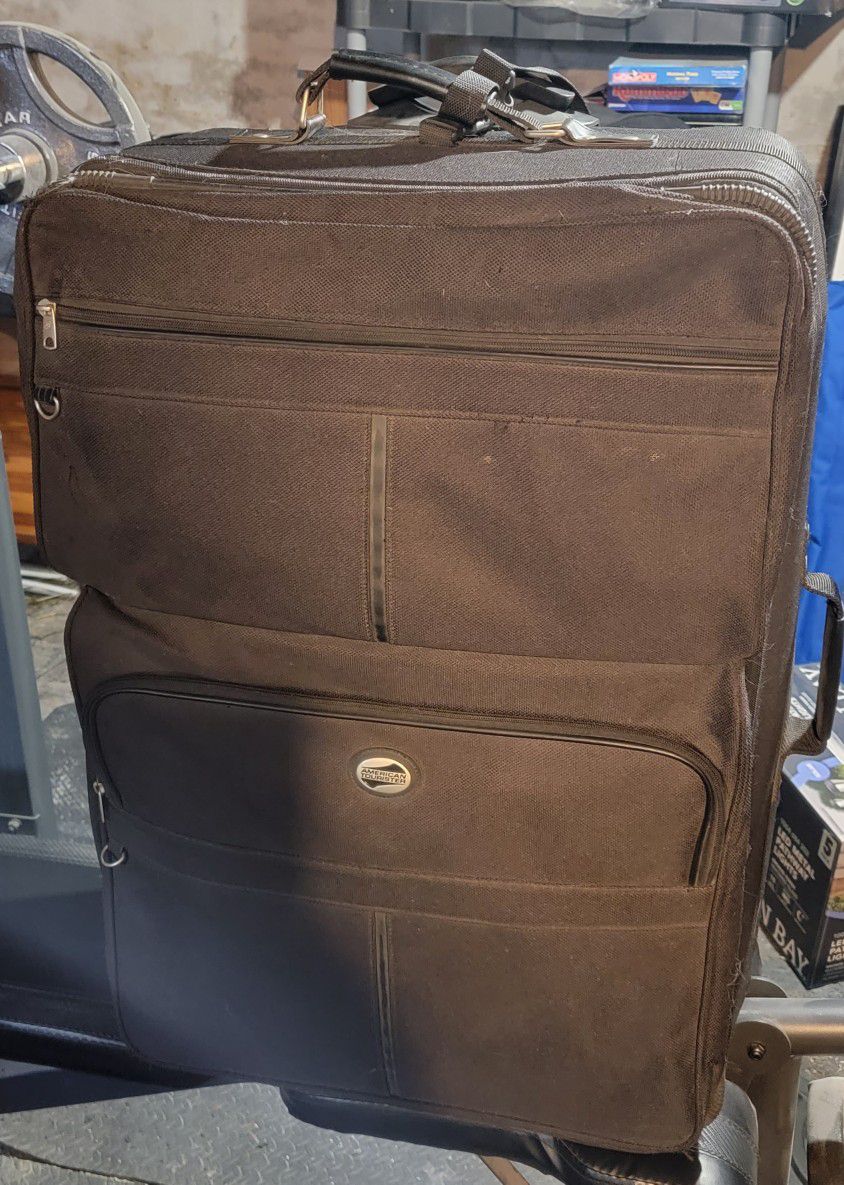 American Tourister 3 Piece Luggage 