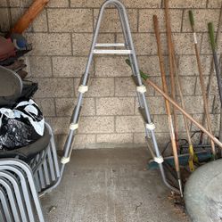 Pool Ladder