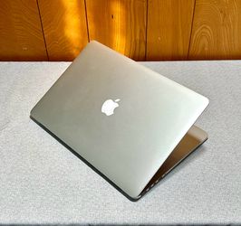 Apple MacBook Pro 15” Retina i7/16GB/500GB SSD