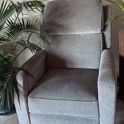 Recliner Chair 