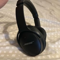 BOSE Q45 Headphones