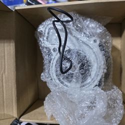 Honda CRV water pump - $15  new - 