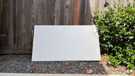 Calacatta Oro Quartz slab
