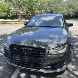 AUDI  S8 Edición  Special  Plus