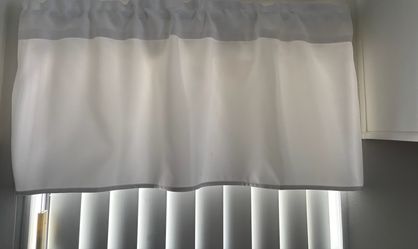 Kitchen   window valance
