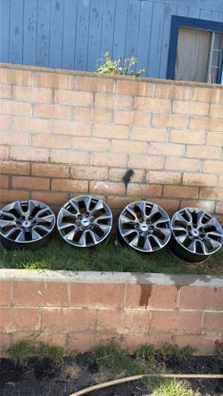 2019 Chevy Silverado 20" rims